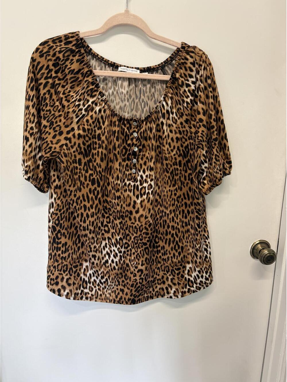 Notations Leopard Print Short Sleeve Blouse Size Large